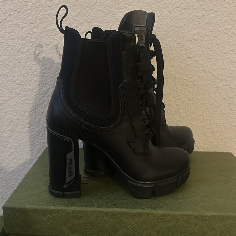Prada boots - Picture 2 of 3